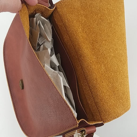 Bull Hardware Crossbody - Picture 8 of 8